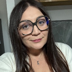 CAMILA ÁLVAREZ ROMÁN